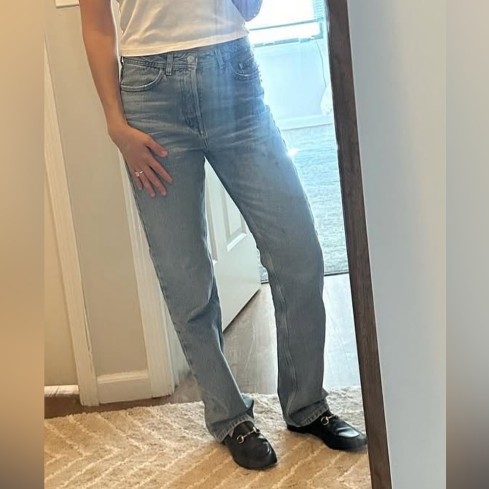 Zara mid rise straight leg jeans size 6